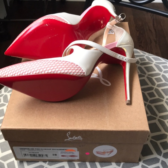 CHRISTIAN LOUBOUTIN SIZE 8 - NEVER WORN - Picture 3 of 8